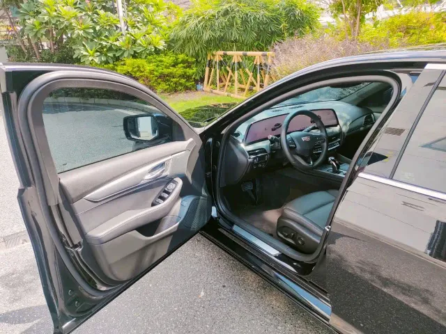 Cadillac CT5 — Фото автомобиля 15