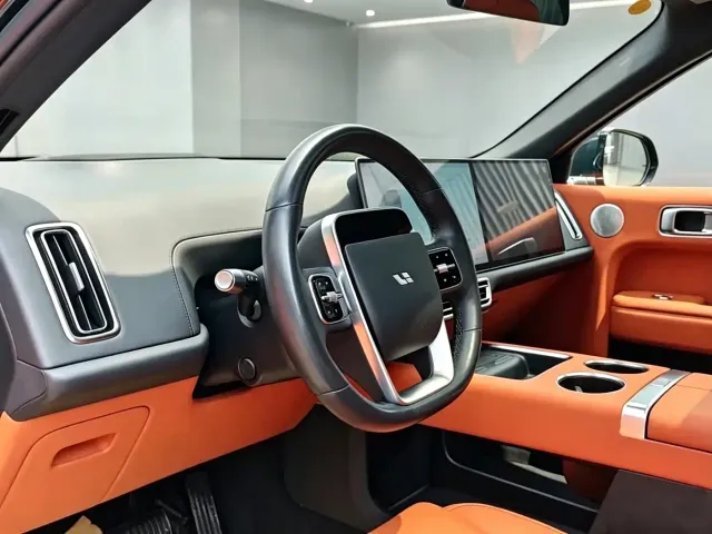 Li Auto L9 — Фото автомобиля 4