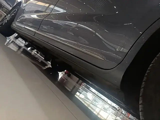 Roewe iMAX8 — Фото автомобиля 21