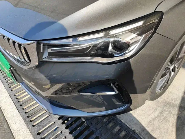 Geely Emgrand — Фото автомобиля 23