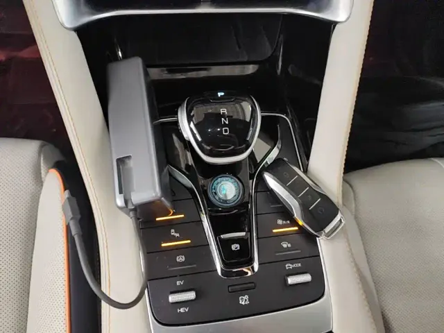 BYD Song PLUS — Фото автомобиля 13