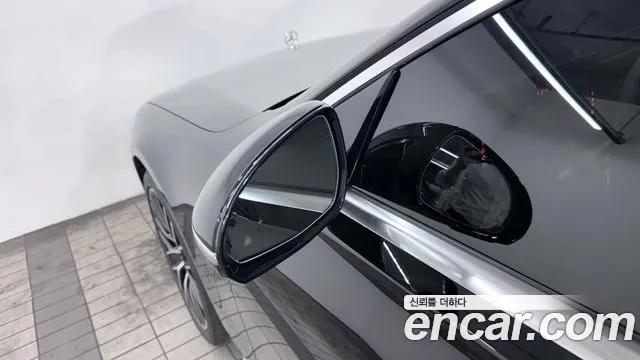 Mercedes-Benz S-Class — Фото автомобиля 19