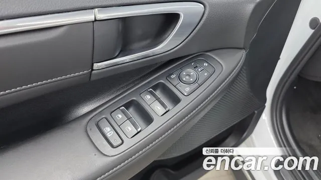 Hyundai Sonata — Фото автомобиля 27