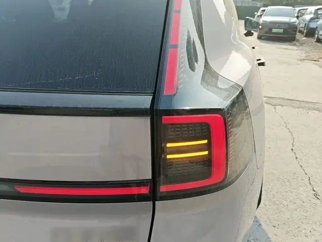 Volvo XC70 Plug-in Hybrid — Фото автомобиля 7
