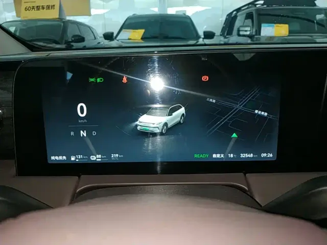 Leapmotor C11 — Фото автомобиля 11