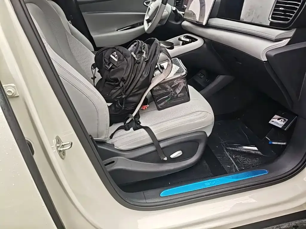 BYD Sealion 06 New Energy 2025 DM-i 170 Pilot Plus Edition — Фото автомобиля 24