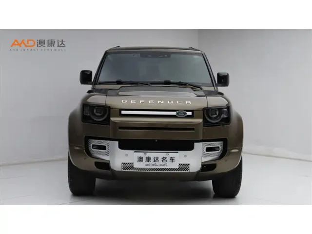 Land Rover Defender — Фото автомобиля 2