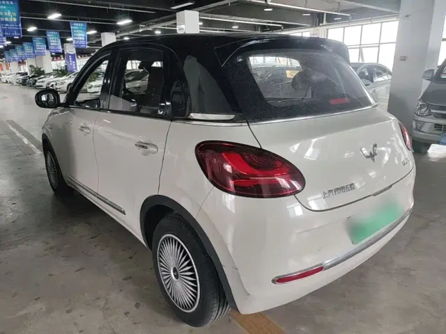 Wuling Bingo — Фото автомобиля 4