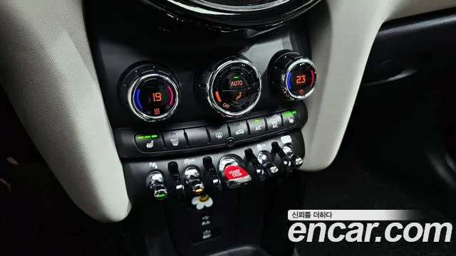 Mini Cooper — Фото автомобиля 15