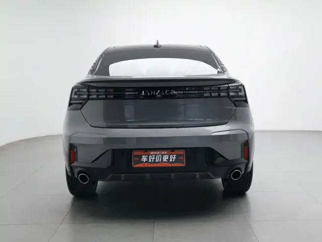 Lynk & Co 05 — Фото автомобиля 4