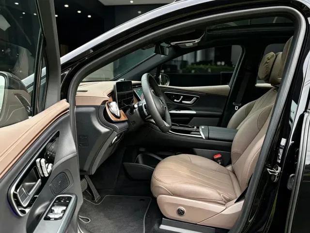Mercedes-Benz EQE SUV — Фото автомобиля 4