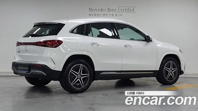 Mercedes-Benz EQA — Фото автомобиля 2