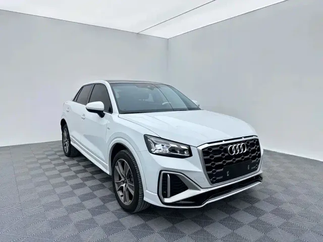 Audi Q2L — Фото автомобиля 3