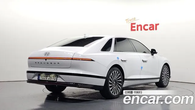 Hyundai Grandeur GN7 — Фото автомобиля 2
