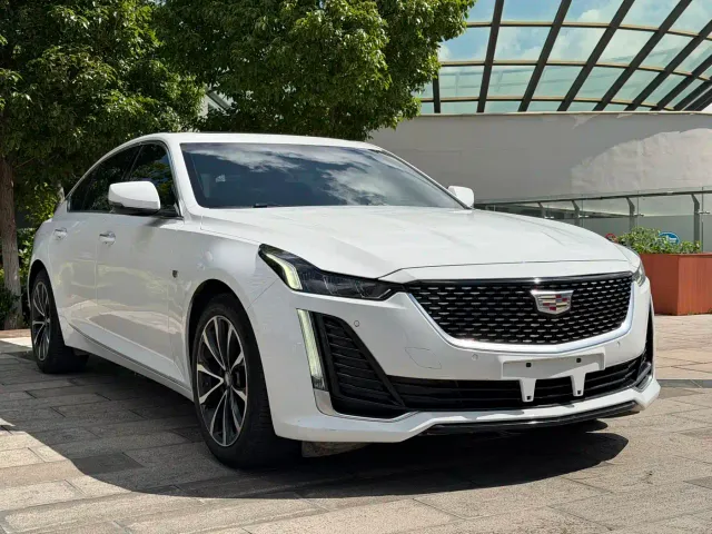 Cadillac CT5 — Фото автомобиля 3