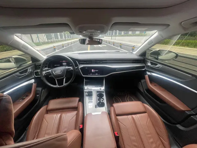 Audi A7 — Фото автомобиля 4
