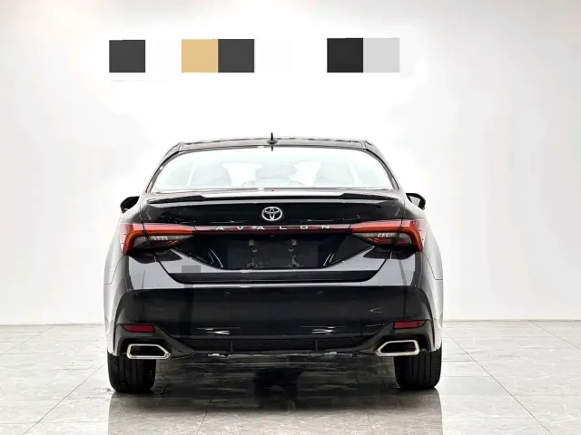 Toyota Avalon — Фото автомобиля 4