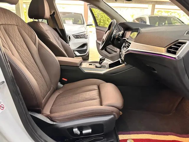 BMW 3 Series — Фото автомобиля 7