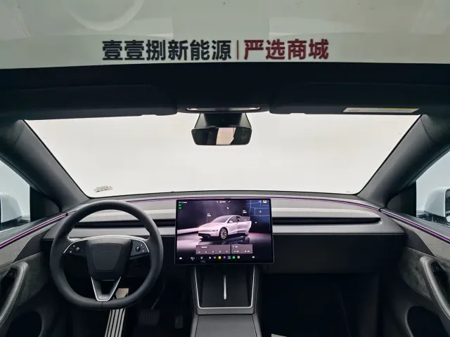 Tesla Model Y L — Фото автомобиля 3