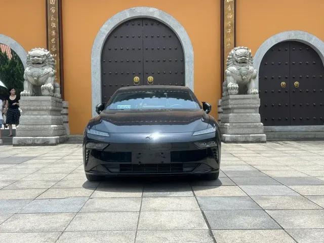 Dongfeng eπ 007 — Фото автомобиля 2