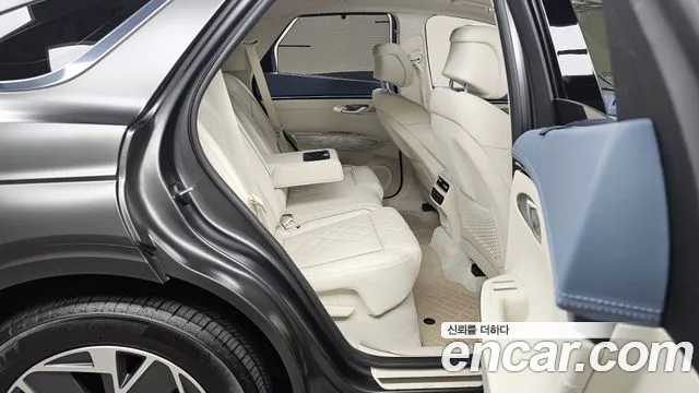 Genesis GV70 Electrified — Фото автомобиля 17