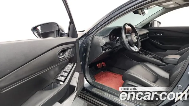 Honda Accord — Фото автомобиля 10