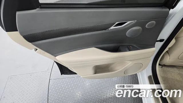 Genesis G80 Бензин 3.5 турбо AWD — Фото автомобиля 25