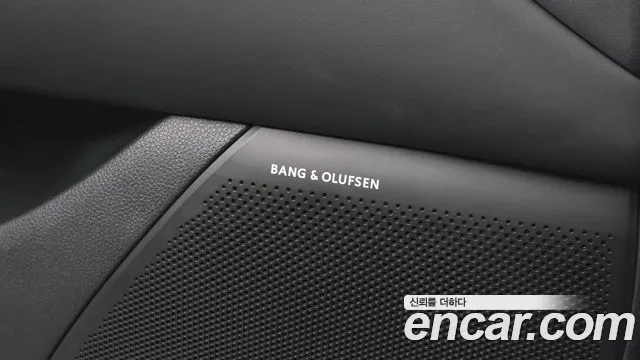 Genesis G90 Бензин 3.5 турбо AWD — Фото автомобиля 26