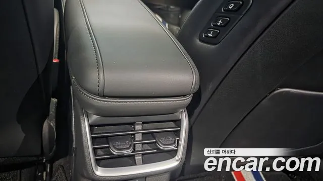 Hyundai Grandeur GN7 — Фото автомобиля 18