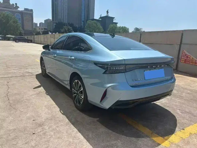 Chery Fulwin A8 — Фото автомобиля 10