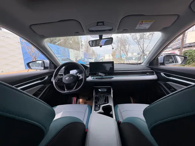 Geely Emgrand — Фото автомобиля 6