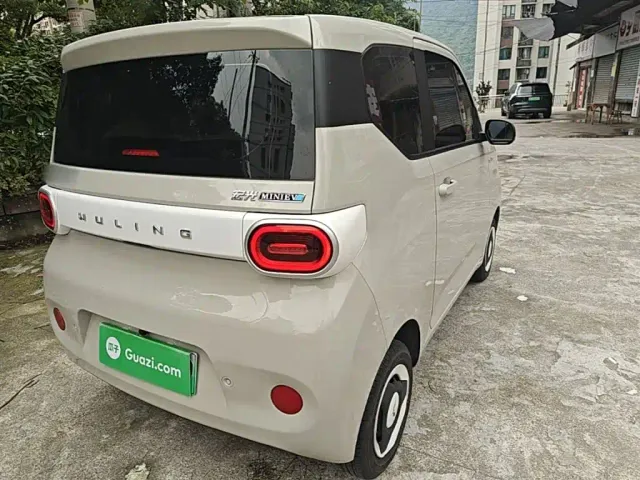 Wuling Hongguang Mini EV — Фото автомобиля 6