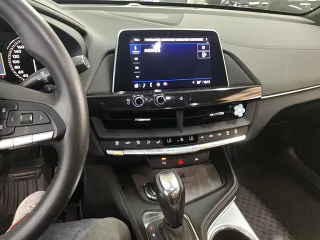 Cadillac CT4 — Фото автомобиля 12