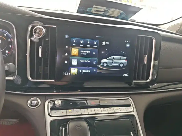 GAC Trumpchi M8 — Фото автомобиля 12