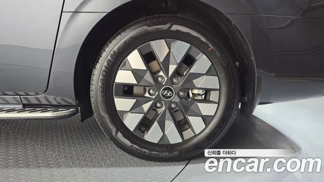 Hyundai Staria — Фото автомобиля 21