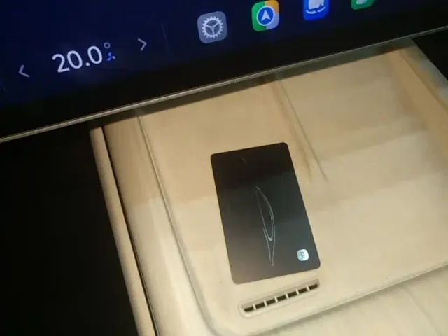 Xiaomi SU7 — Фото автомобиля 8