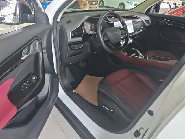 Dongfeng Fengshen AX7 — Фото автомобиля 15