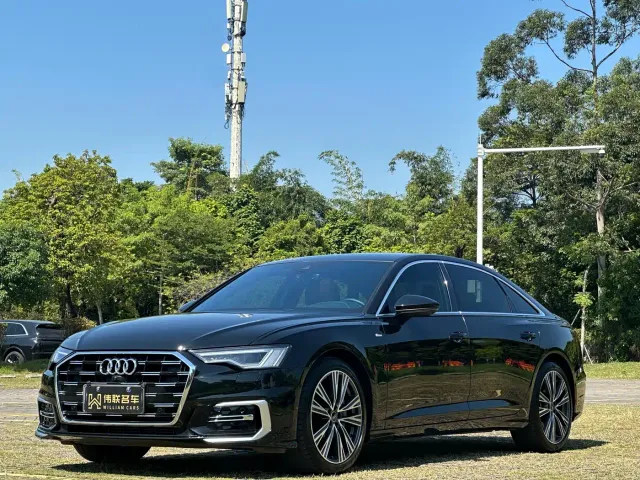 Фотография автомобиля — Audi A6L