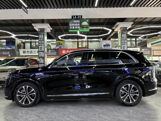 Aito M7 — Фото автомобиля 5