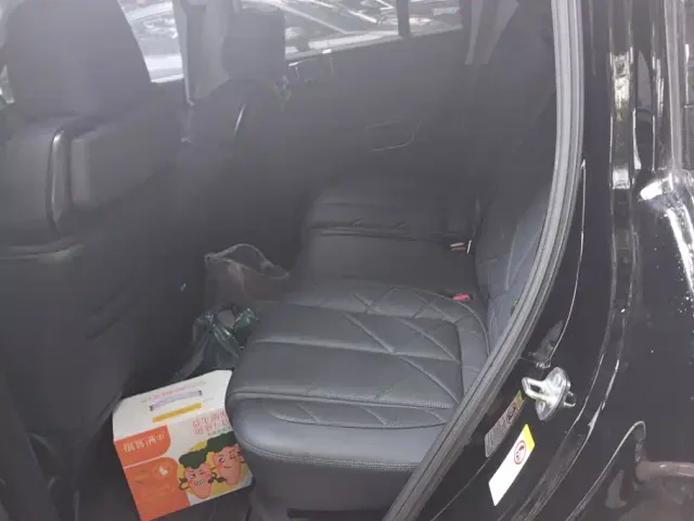 BYD FangChengBao Leopard 5 — Фото автомобиля 11