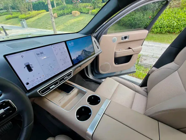 Li Auto Li Auto L7 2025 Max Smart Renewal Edition — Фото автомобиля 13