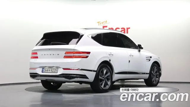 Genesis GV80 2.5T Бензин 2WD — Фото автомобиля 2
