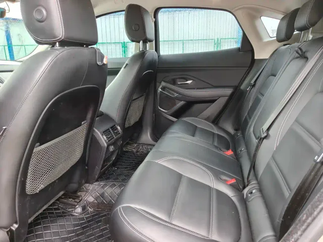 Jaguar E-PACE — Фото автомобиля 15