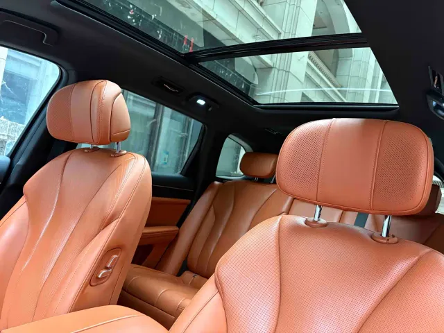 Aito M7 — Фото автомобиля 12
