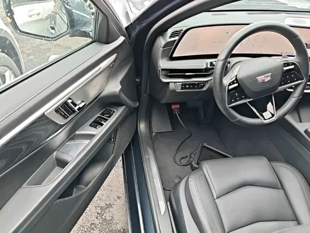 Cadillac CT6 — Фото автомобиля 15