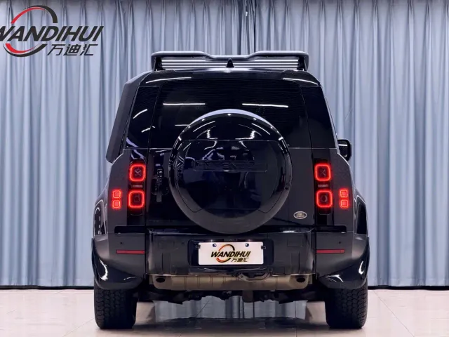 Land Rover Defender — Фото автомобиля 30