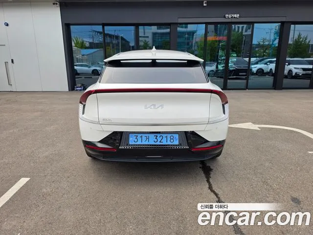 Kia EV6 — Фото автомобиля 3