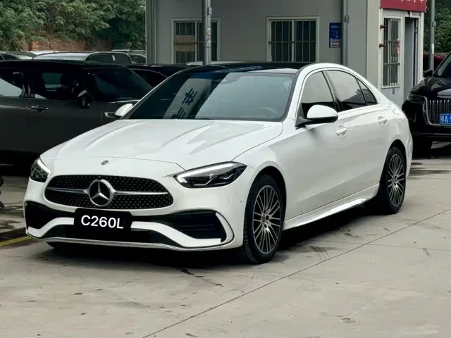 Фотография автомобиля — Mercedes-Benz C-Class
