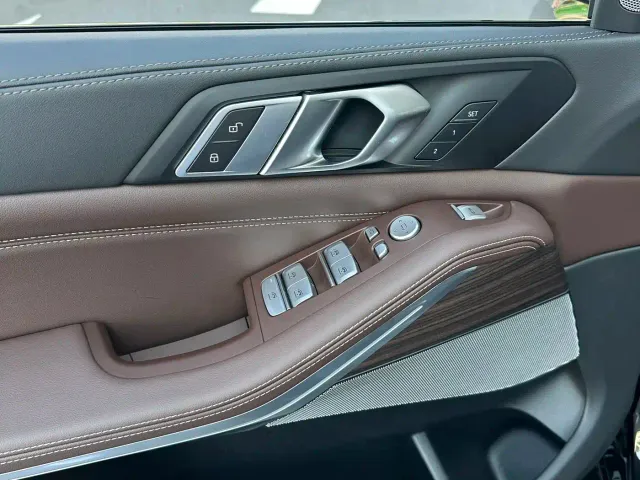BMW X5 — Фото автомобиля 8
