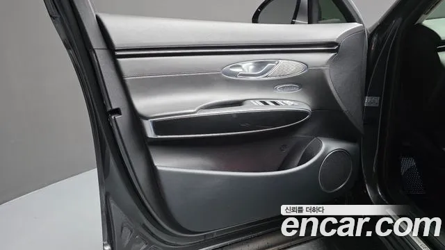 Genesis GV70 2.2 Дизель AWD — Фото автомобиля 23
